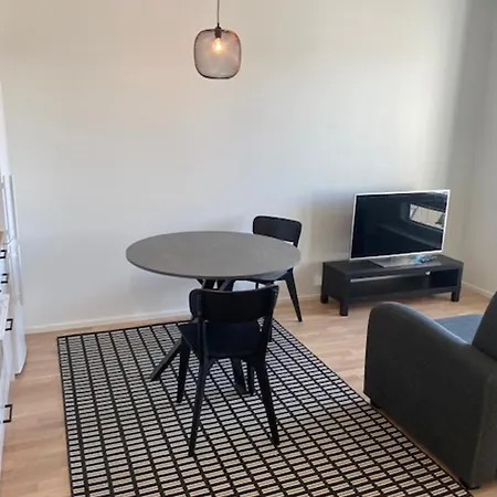 Kaksio Kirstinpuistossa Apartament *